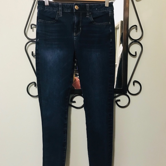 American Eagle Skinny Jeans - Picture 2 of 6
